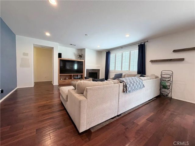 562 Quigley Lane, Perris, CA 92570