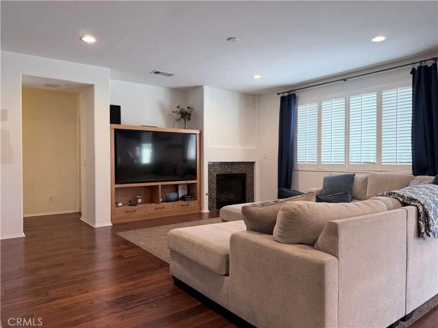 562 Quigley Lane, Perris, CA 92570