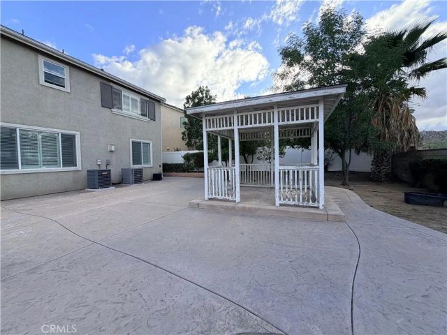 562 Quigley Lane, Perris, CA 92570