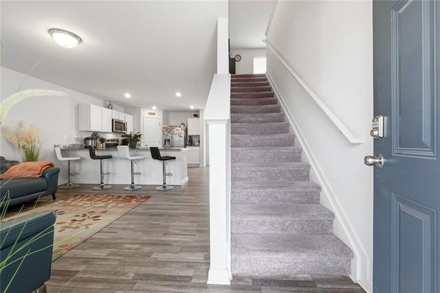 208 Coventry Court, Kingston, GA 30145