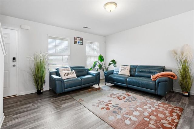208 Coventry Court, Kingston, GA 30145