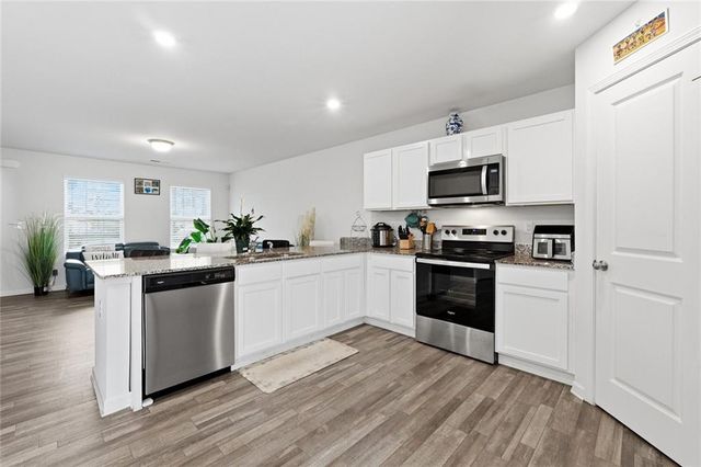 208 Coventry Court, Kingston, GA 30145