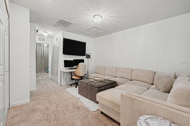 5374 SYLVESTER LOOP, Tampa, FL 33610