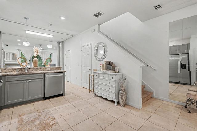5374 SYLVESTER LOOP, Tampa, FL 33610