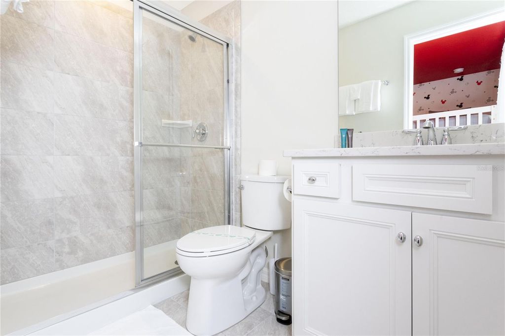 Image 25 of property listing at 7335 OAKMOSS LOOP, Davenport, FL 33837