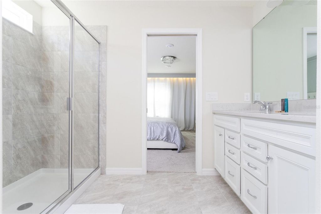 Image 29 of property listing at 7335 OAKMOSS LOOP, Davenport, FL 33837