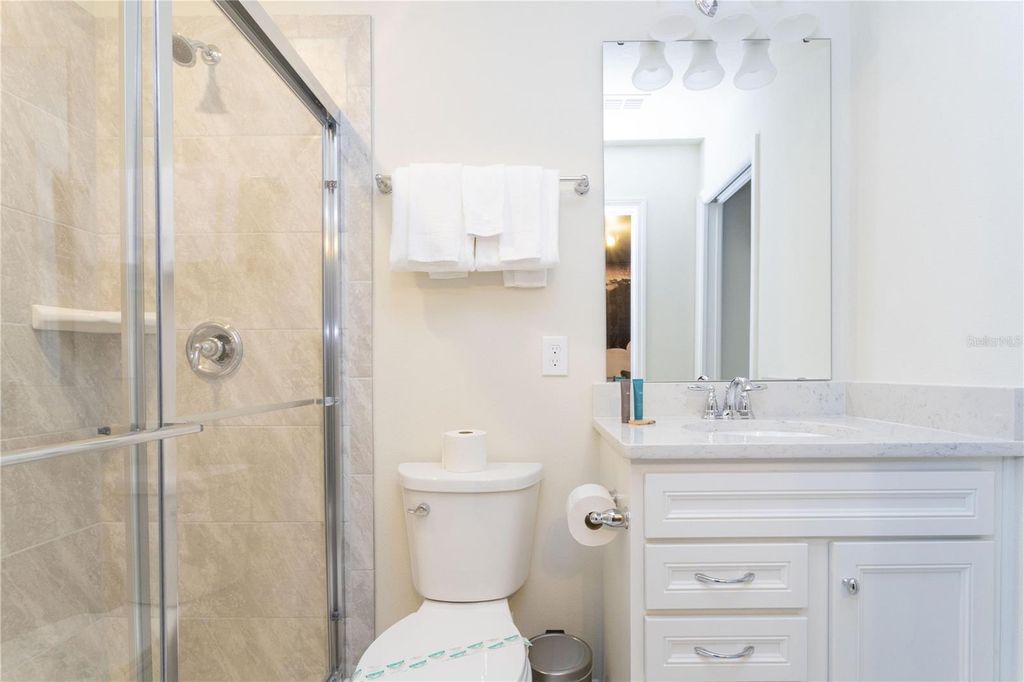 Image 30 of property listing at 7335 OAKMOSS LOOP, Davenport, FL 33837