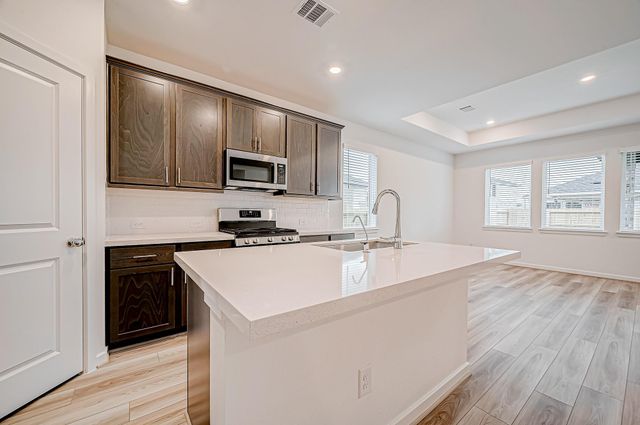 9746 Pettus Creek Drive, Cypress, TX 77433