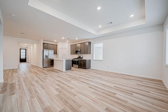 9746 Pettus Creek Drive, Cypress, TX 77433