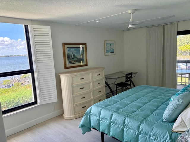 3792 NE Ocean Boulevard 211-n, Jensen Beach, FL 34957