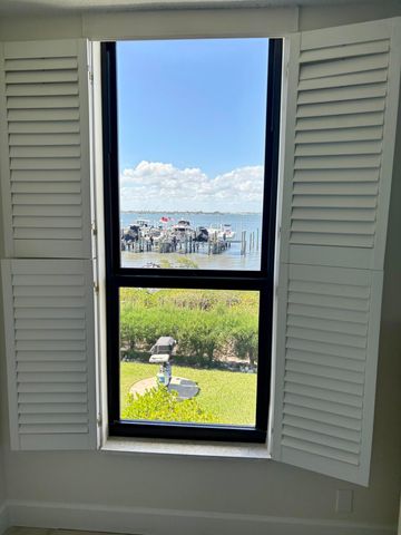 3792 NE Ocean Boulevard 211-n, Jensen Beach, FL 34957