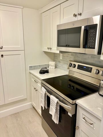 3792 NE Ocean Boulevard 211-n, Jensen Beach, FL 34957