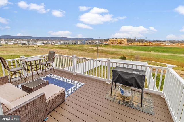 26 STEMBOGAN CT, Charles Town, WV 25414