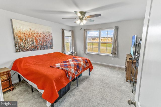 26 STEMBOGAN CT, Charles Town, WV 25414