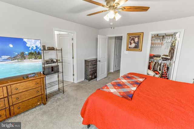 26 STEMBOGAN CT, Charles Town, WV 25414