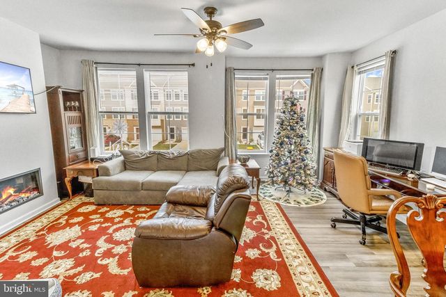 26 STEMBOGAN CT, Charles Town, WV 25414