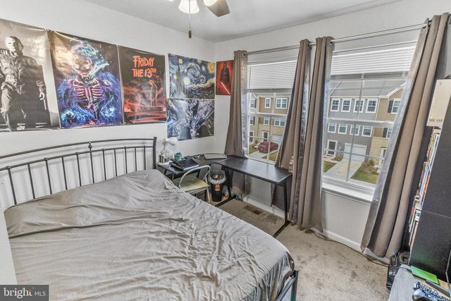 26 STEMBOGAN CT, Charles Town, WV 25414