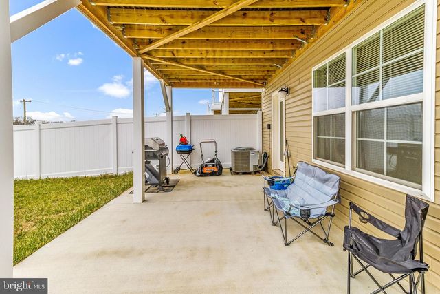 26 STEMBOGAN CT, Charles Town, WV 25414