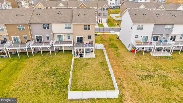 26 STEMBOGAN CT, Charles Town, WV 25414