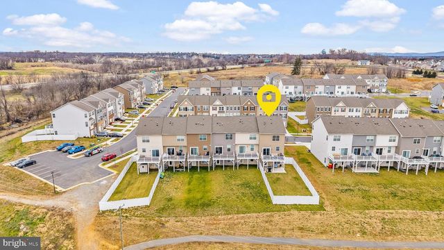 26 STEMBOGAN CT, Charles Town, WV 25414