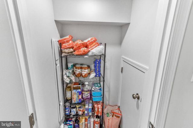 26 STEMBOGAN CT, Charles Town, WV 25414