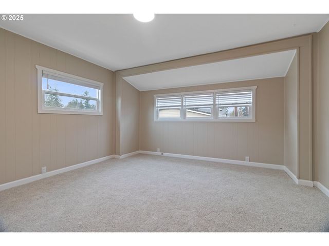 570 N 10th St 29, Cornelius, OR 97113