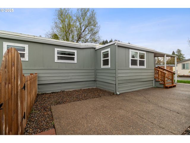 570 N 10th St 29, Cornelius, OR 97113