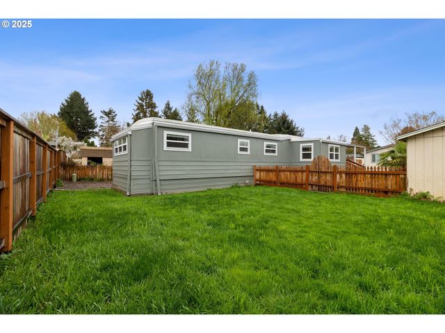 570 N 10th St 29, Cornelius, OR 97113