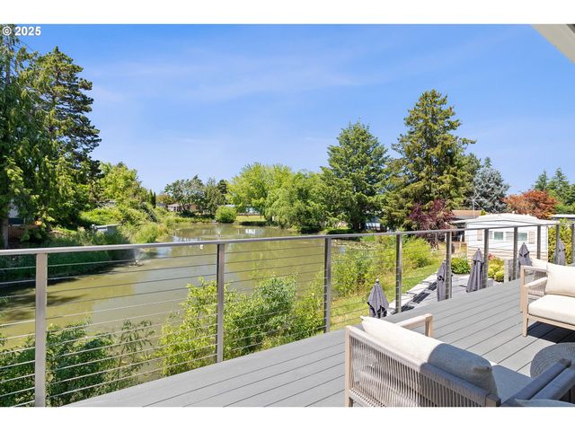 570 N 10th St 29, Cornelius, OR 97113