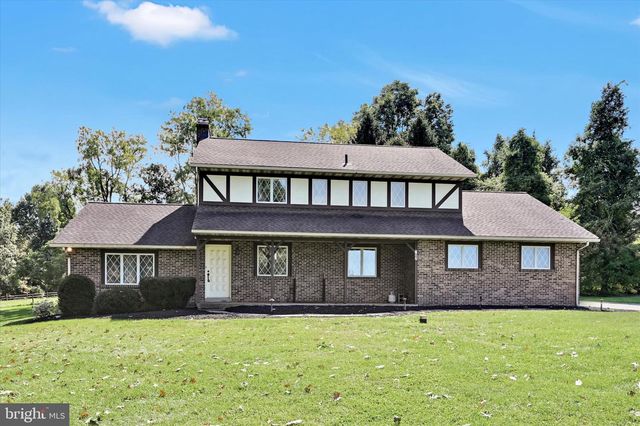 727 N CHURCH RD, Sinking Spring, PA 19608