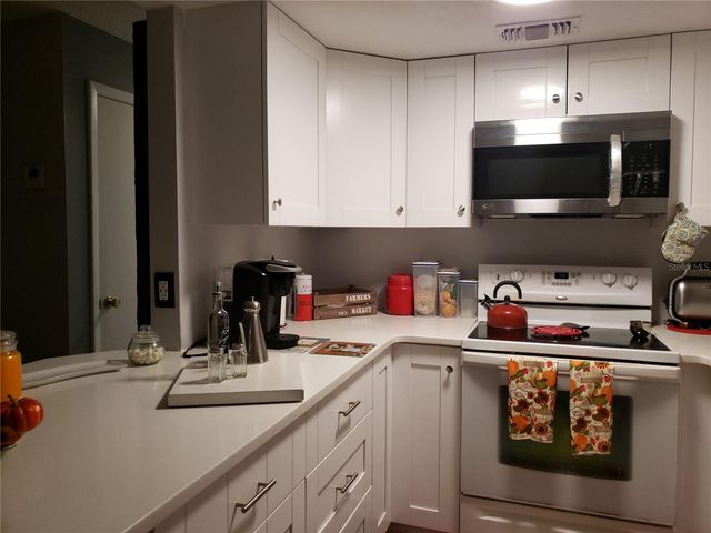 4876 LAKE RIDGE ROAD 5, Orlando, FL 32808