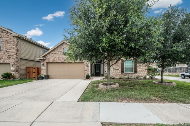 9743 COMMON LAW, Converse, TX 78109