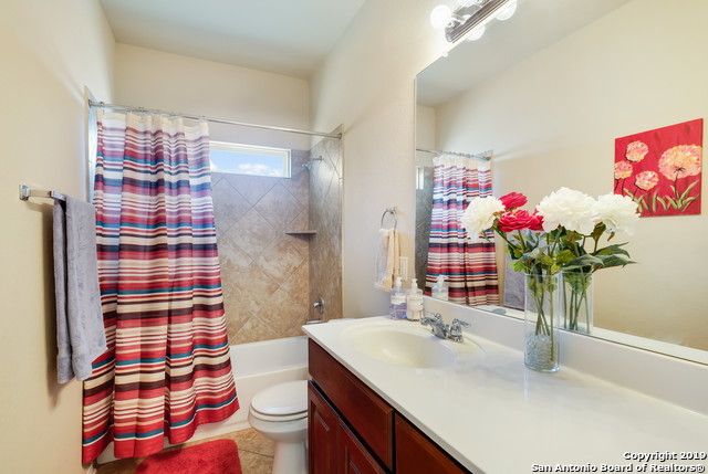 9743 COMMON LAW, Converse, TX 78109