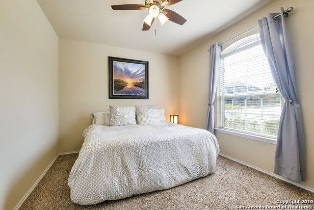 9743 COMMON LAW, Converse, TX 78109