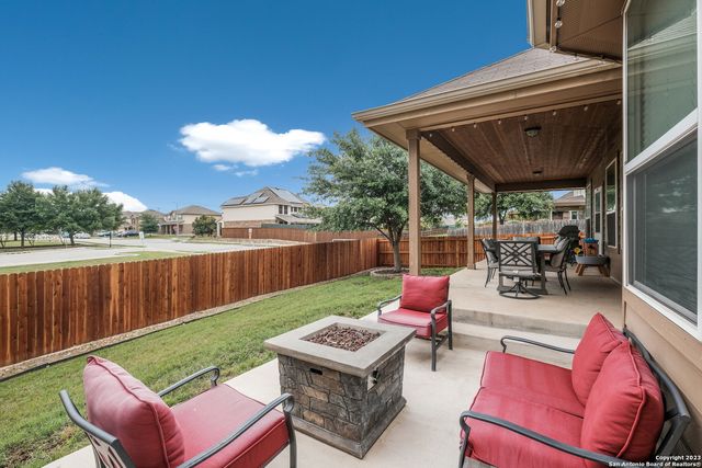 9743 COMMON LAW, Converse, TX 78109