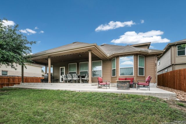 9743 COMMON LAW, Converse, TX 78109