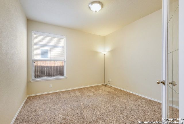 9743 COMMON LAW, Converse, TX 78109