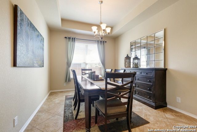 9743 COMMON LAW, Converse, TX 78109