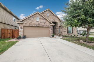 9743 COMMON LAW, Converse, TX 78109