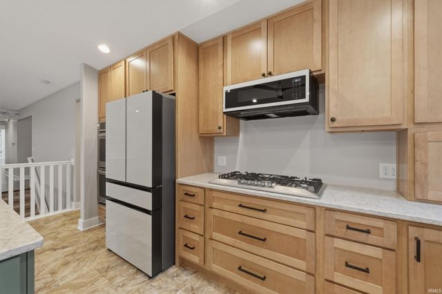 123 Zona Drive, Auburn, IN 46706