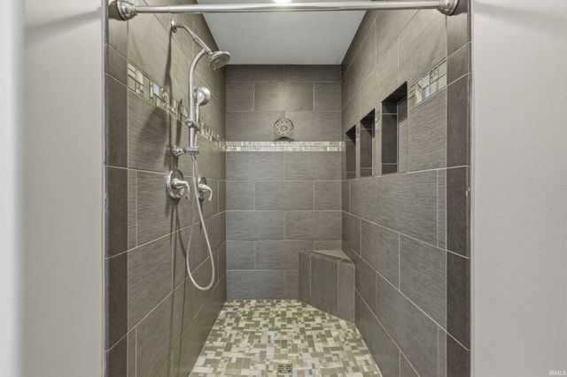 123 Zona Drive, Auburn, IN 46706