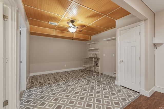 123 Zona Drive, Auburn, IN 46706