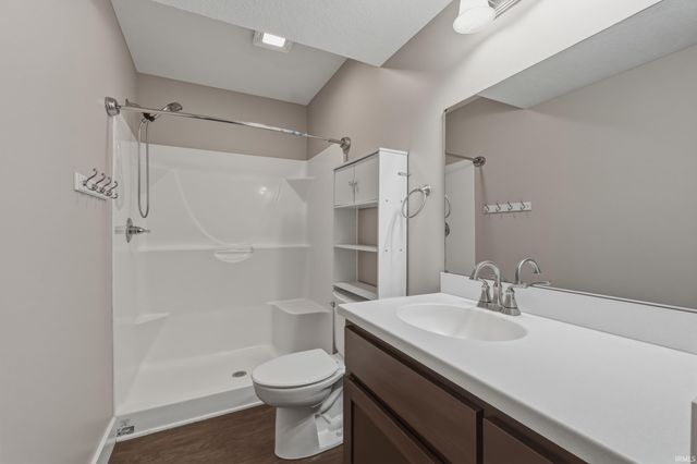 123 Zona Drive, Auburn, IN 46706