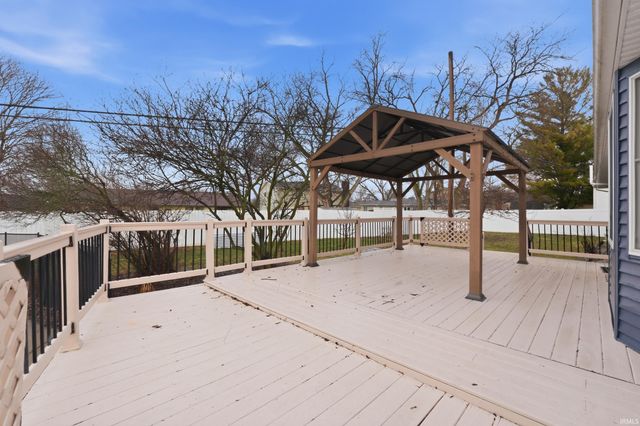 123 Zona Drive, Auburn, IN 46706