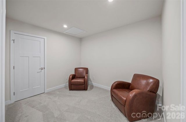 913 Prince Garrett Way, Denver, NC 28037