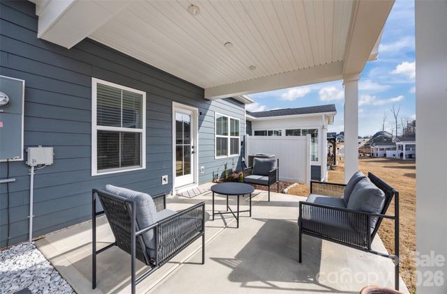 913 Prince Garrett Way, Denver, NC 28037