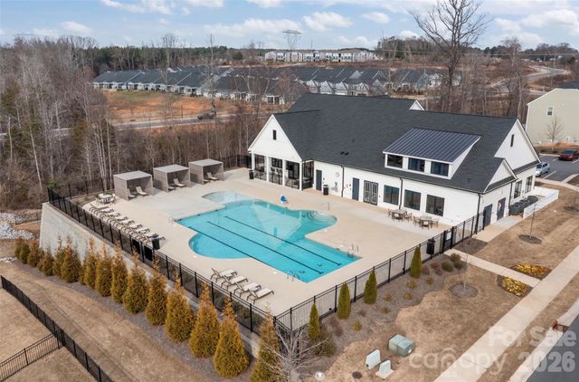 913 Prince Garrett Way, Denver, NC 28037