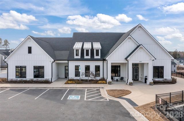 913 Prince Garrett Way, Denver, NC 28037