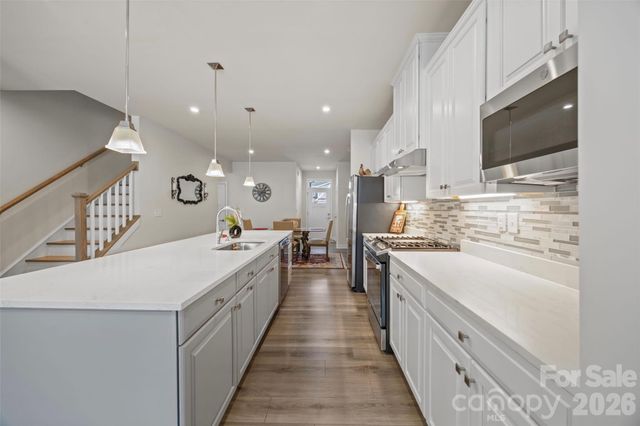 913 Prince Garrett Way, Denver, NC 28037