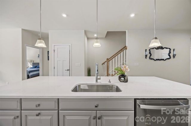 913 Prince Garrett Way, Denver, NC 28037